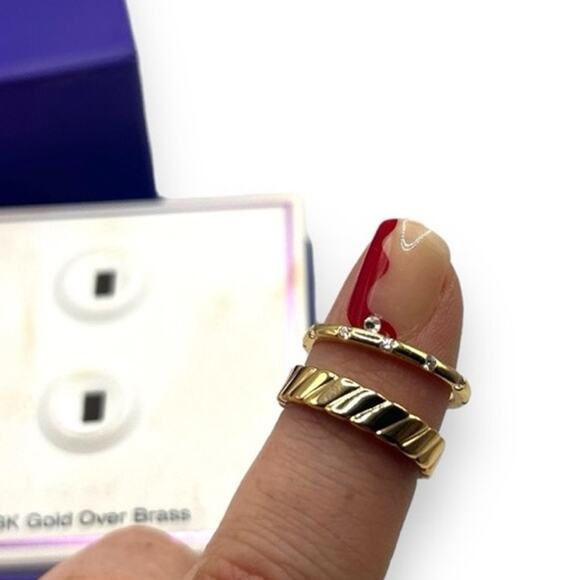 NEW Macy's 18K Gold over Brass Cubic Zirconia Ring Duo Set of 2 Rings Size 6 - Picture 3 of 9